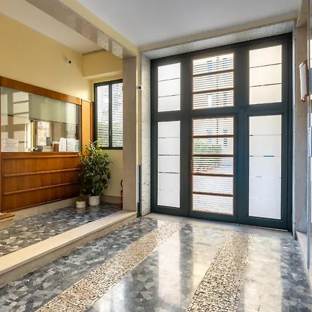 Citylife Apartment- Metro Access - 2 Bedrooms-2